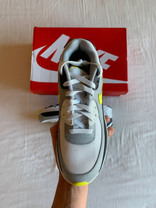 Nike Air Max 90 "Sonic Yellow"