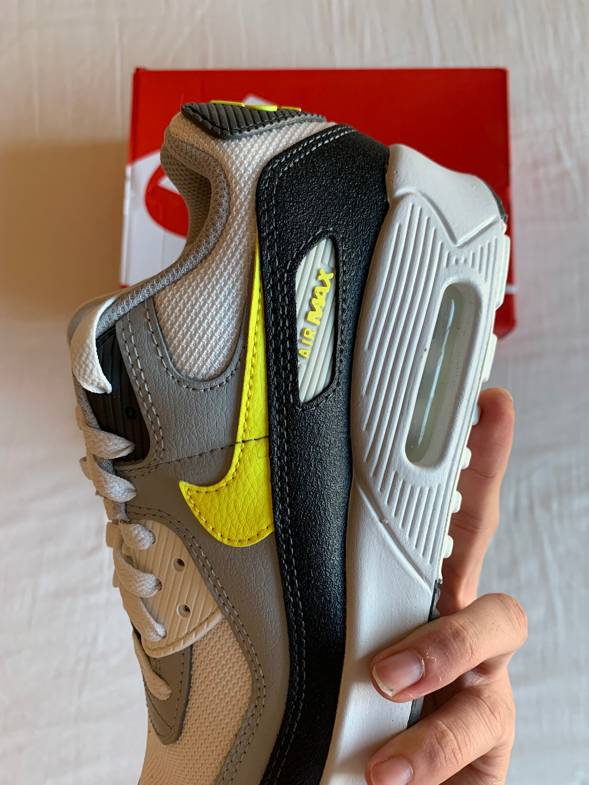 Nike Air Max 90 "Sonic Yellow"