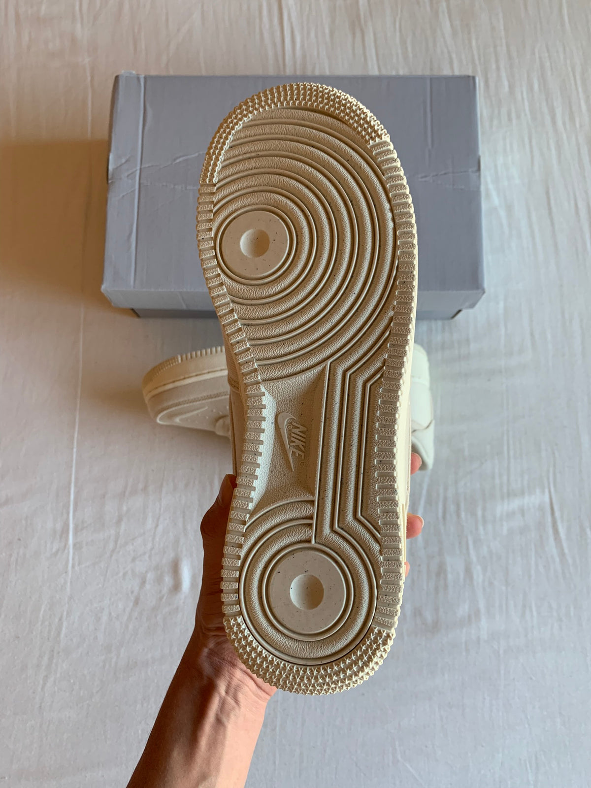 Nike Air Force 1 LV8 "Beach Coconut"