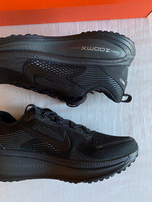 Nike Vomero 18 W "Black Dark Smoke"