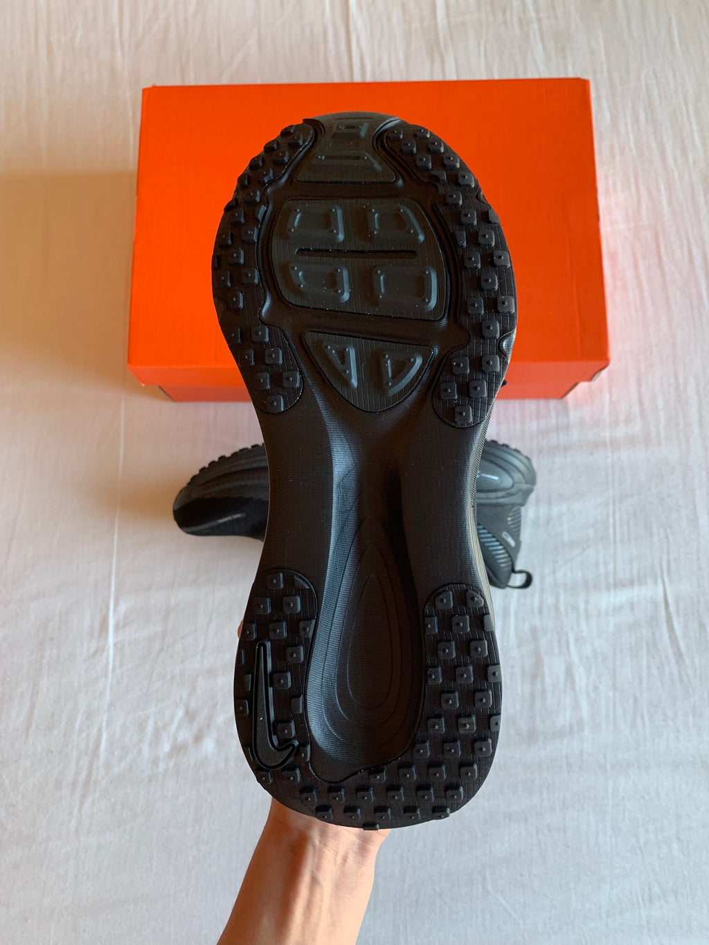Nike Vomero 18 W "Black Dark Smoke"