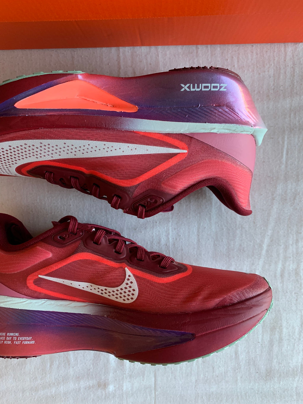 Nike Zoom Fly 6 SE W "Team Red"