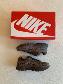 Nike P-6000 SE W "Snakeskin"