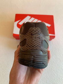 Nike P-6000 SE W "Snakeskin"