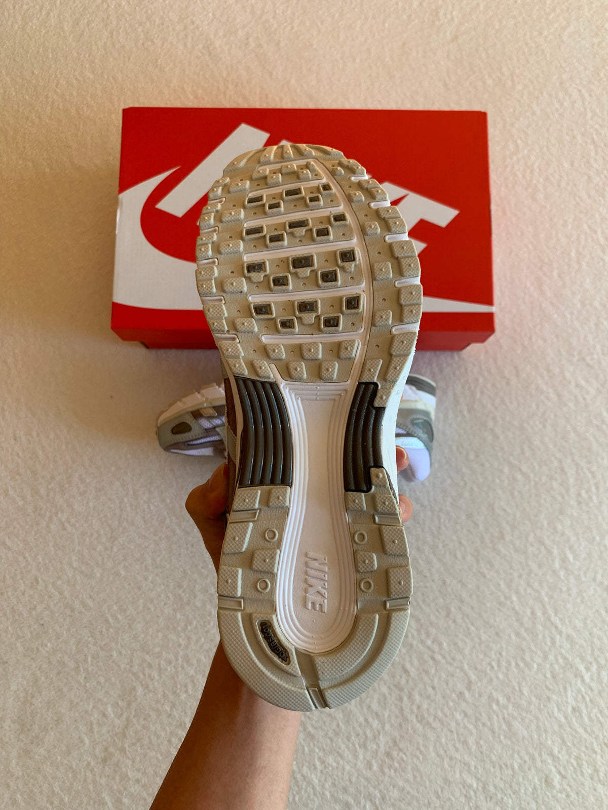 Nike P-6000 W "Silver Cave Stone"