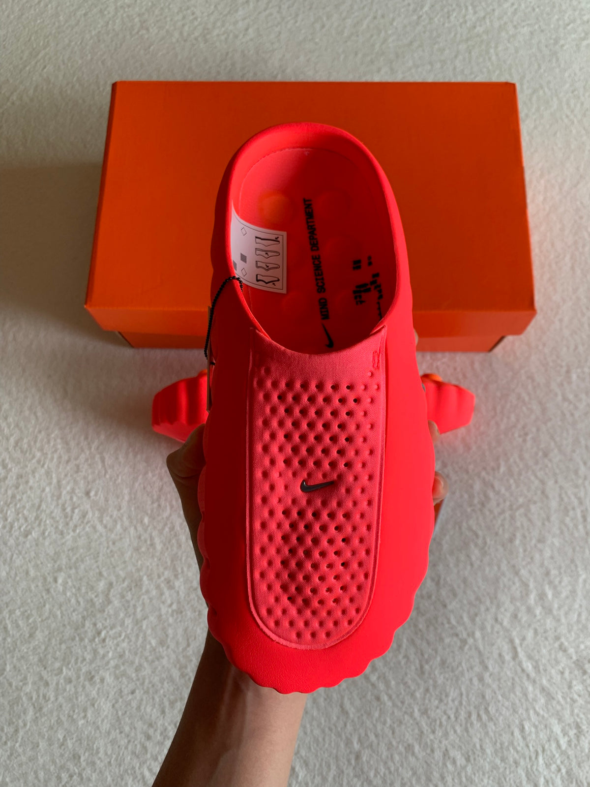 Nike Mind 001 W "Solar Red"