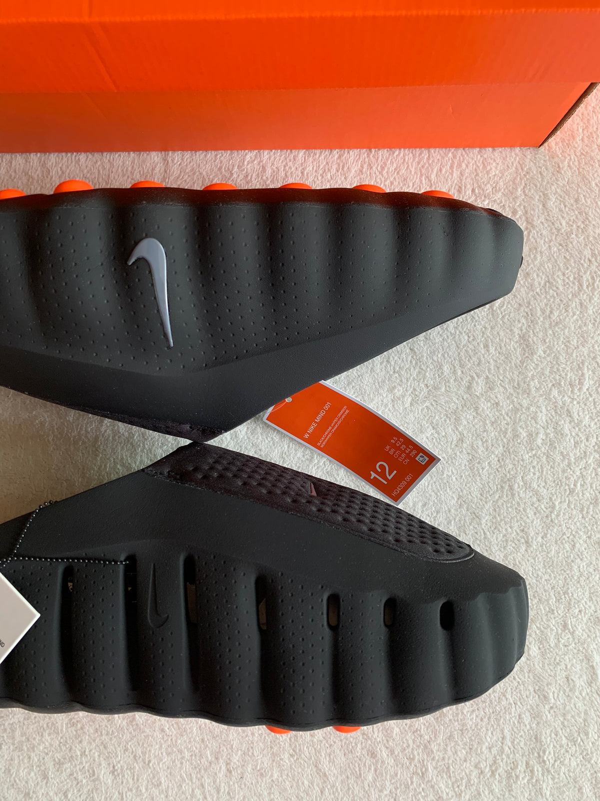 Nike Mind 001 W "Black Chrome"
