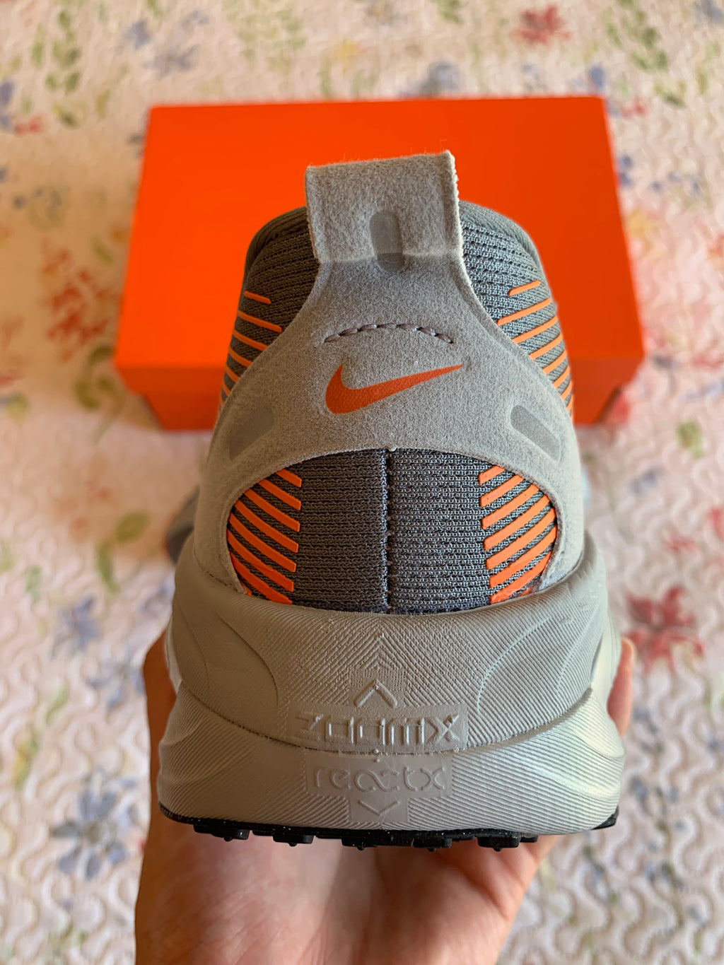 Nike Vomero 18 "Cool Grey Safety Orange"