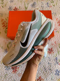 Nike Vomero 18 "Mineral Slate"