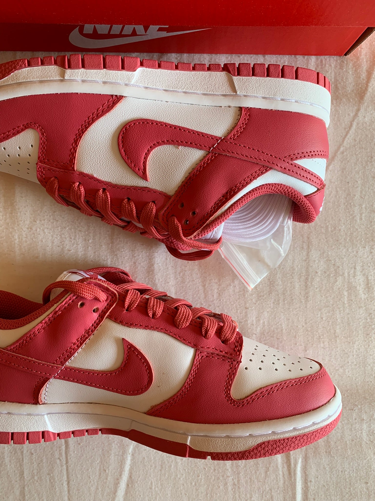 Nike Dunk Low W "Archeo Pink"
