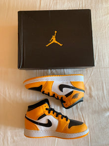 Jordan 1 Mid GS "Taxi"