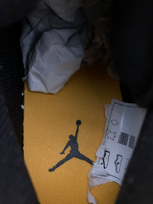 Jordan 1 Mid GS "Taxi"