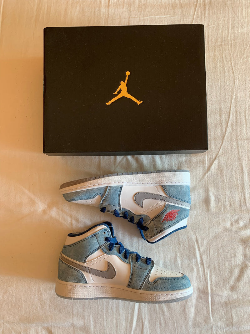 Jordan 1 Mid SE GS "French Blue"