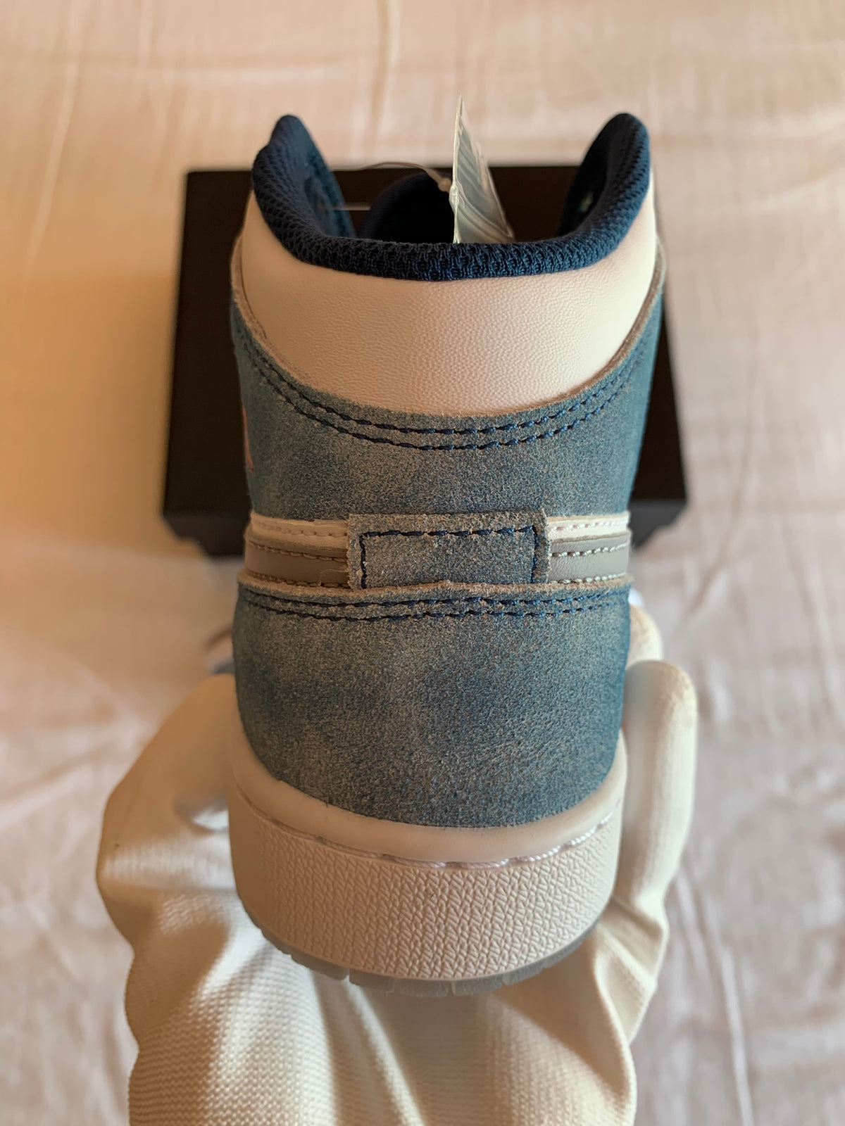 Jordan 1 Mid SE GS "French Blue"