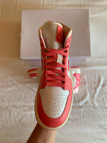Jordan 1 Mid W "Strawberries and Cream"