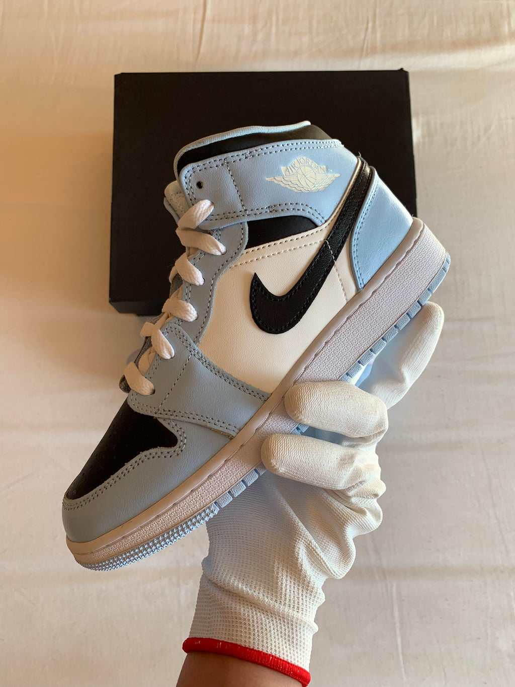 Jordan 1 Mid (2022) GS "Ice Blue"