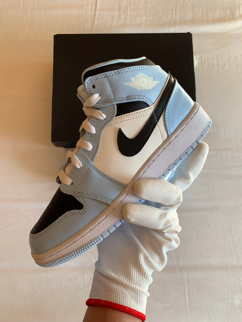 Jordan 1 Mid (2022) GS "Ice Blue"