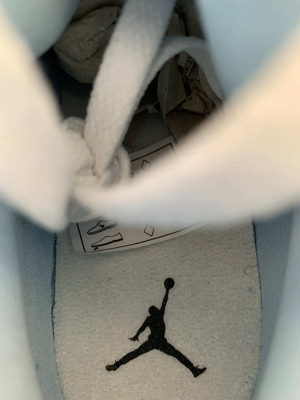 Jordan 1 Mid (2022) GS "Ice Blue"