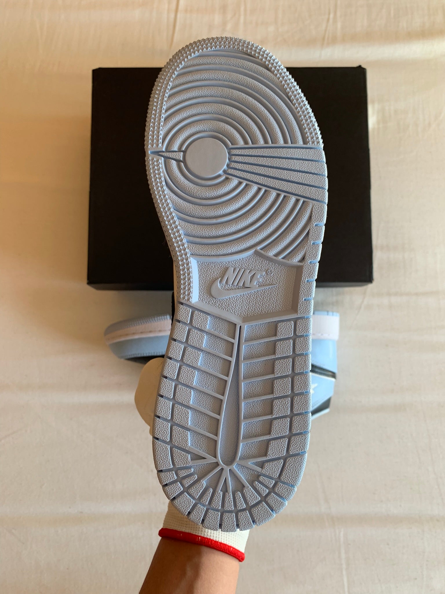 Jordan 1 Mid (2022) GS "Ice Blue"