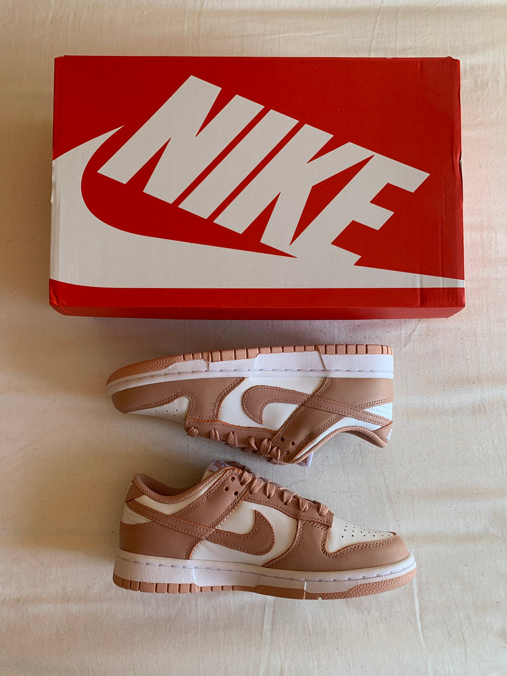 Nike Dunk Low W "Rose Whisper"