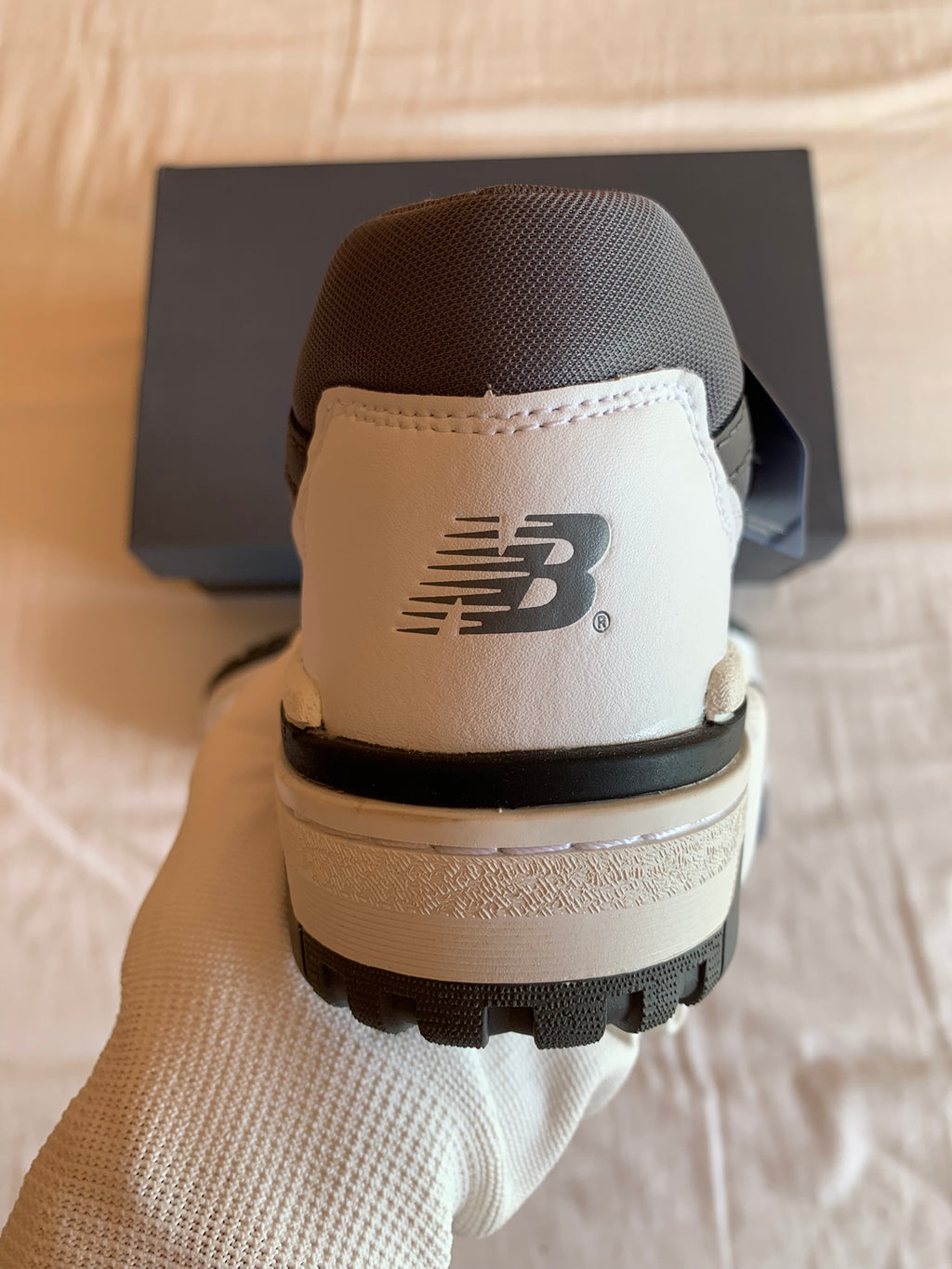New Balance 550 "White Grey Dark Grey"