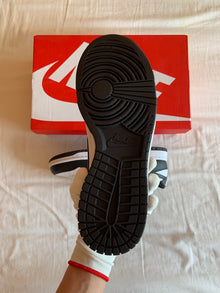 Nike Dunk Low "Panda"