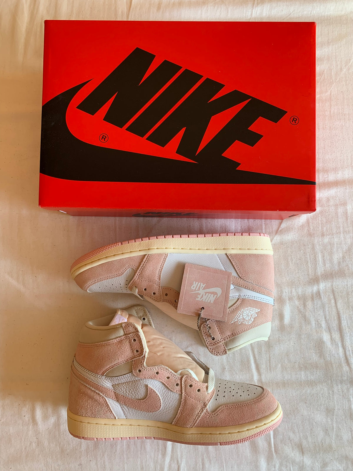 Jordan 1 Retro High OG W "Washed Pink"