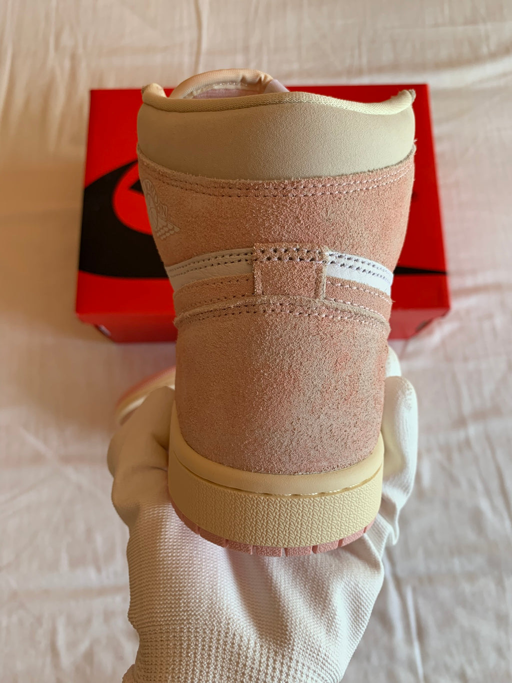 Jordan 1 Retro High OG W "Washed Pink"