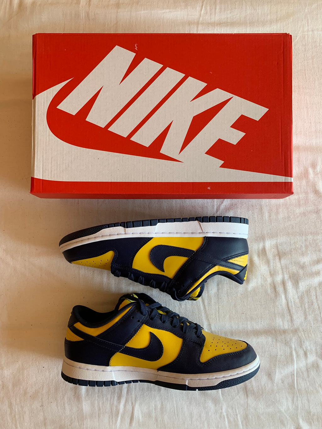 Nike Dunk Low (2021) "Michigan"