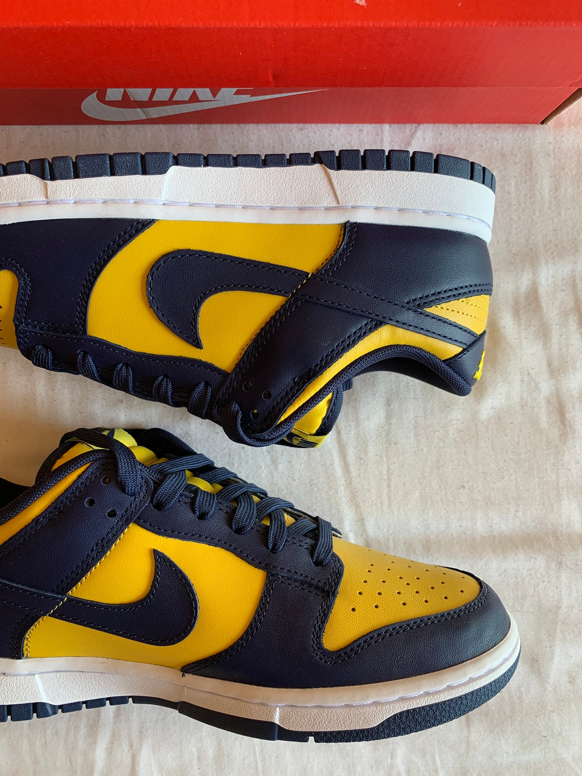Nike Dunk Low (2021) "Michigan"