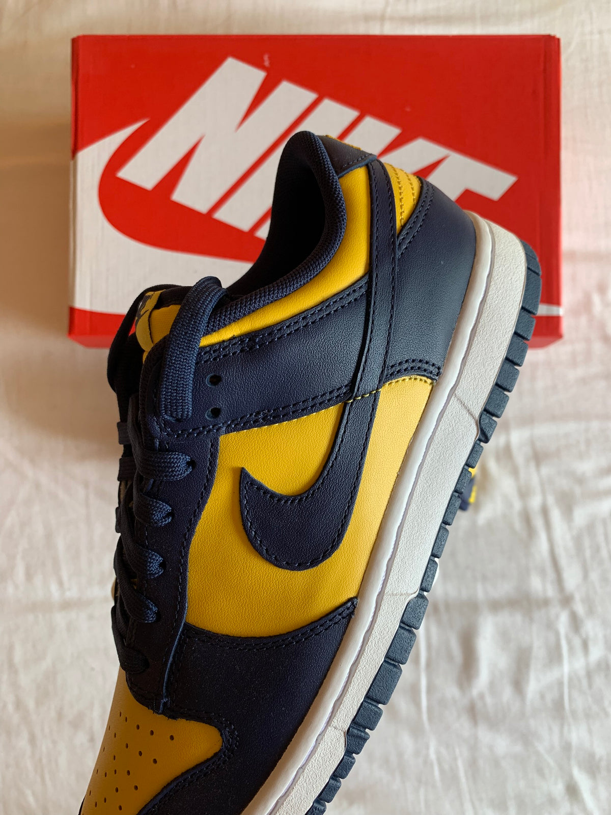 Nike Dunk Low (2021) "Michigan"