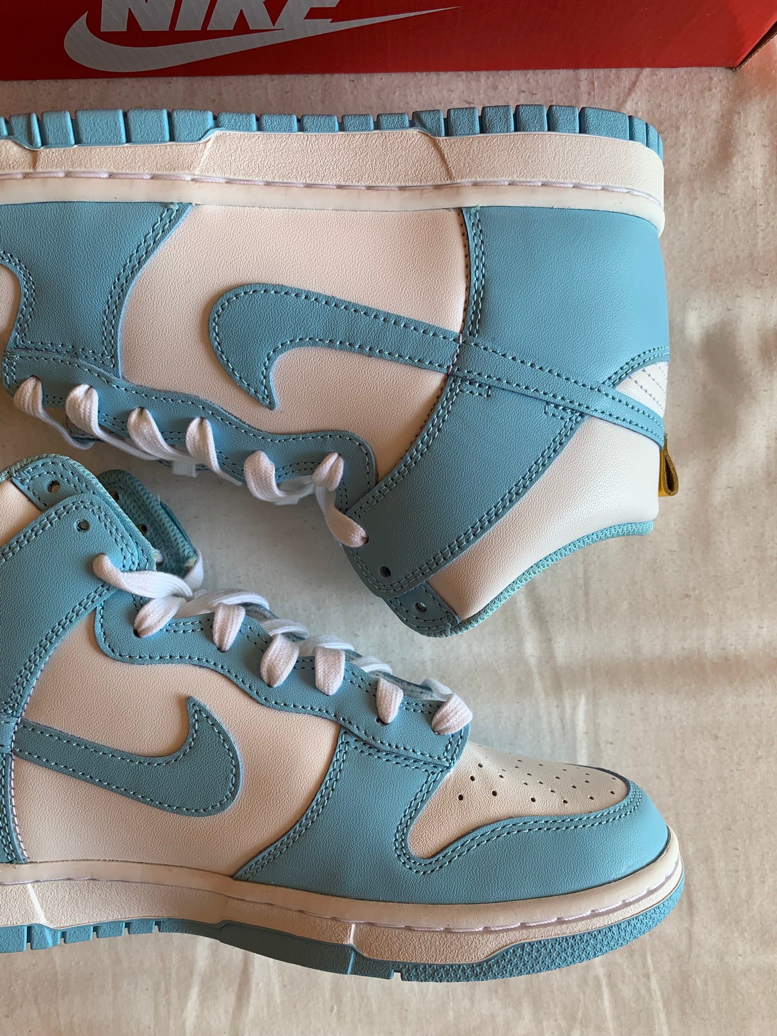Nike Dunk High "Blue Chill"