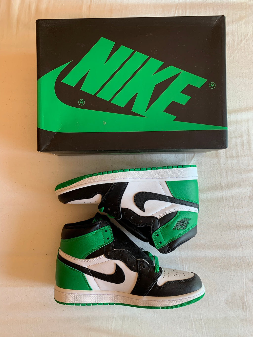 Jordan 1 Retro High OG "Lucky Green"