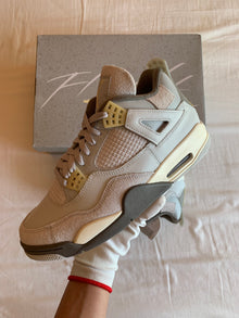 Jordan 4 Retro SE Craft "Photon Dust"