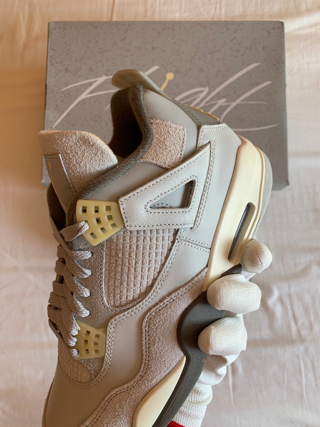 Jordan 4 Retro SE Craft "Photon Dust"