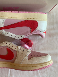 Jordan 1 Retro Low Travis Scott "Sail Tropical Pink"