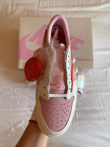 Jordan 1 Retro Low Travis Scott "Sail Tropical Pink"