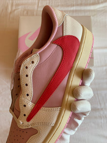 Jordan 1 Retro Low Travis Scott "Sail Tropical Pink"