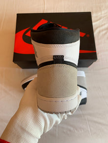 Jordan 1 Retro High OG "Bleached Coral"