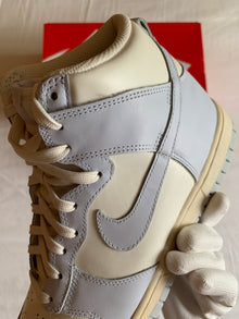 Nike Dunk High W "Sail Football Grey"