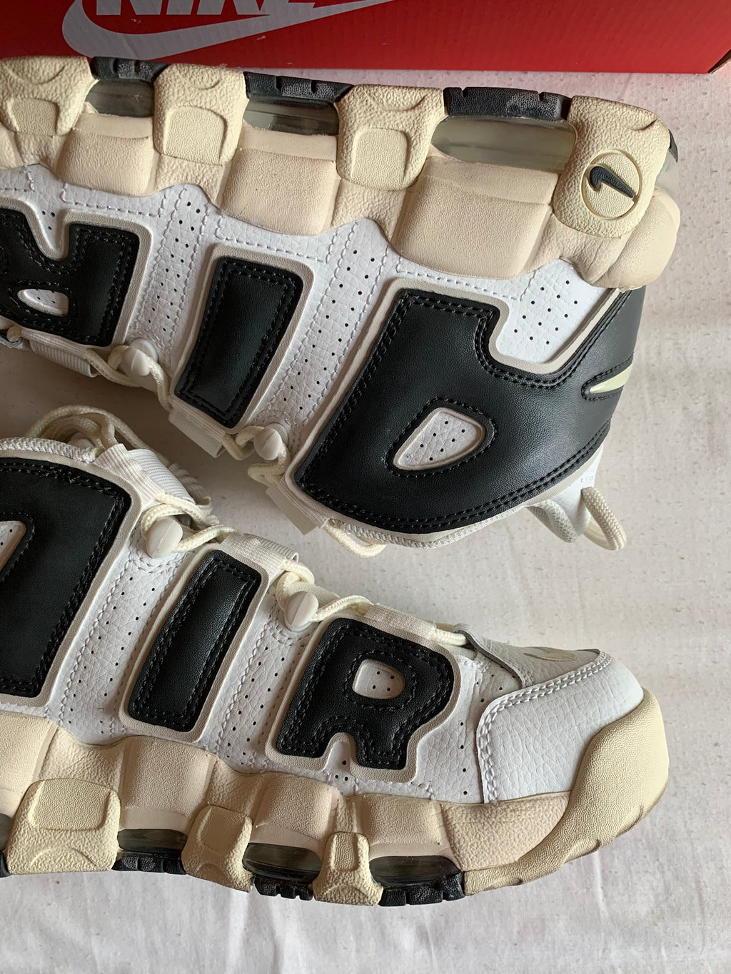 Nike Air More Uptempo "White Black"