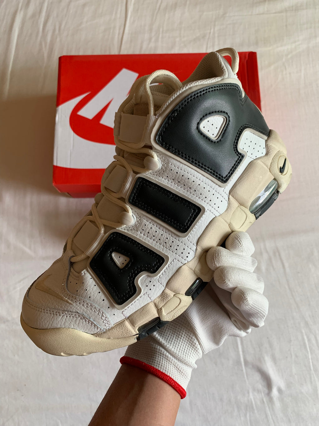 Nike Air More Uptempo "White Black"
