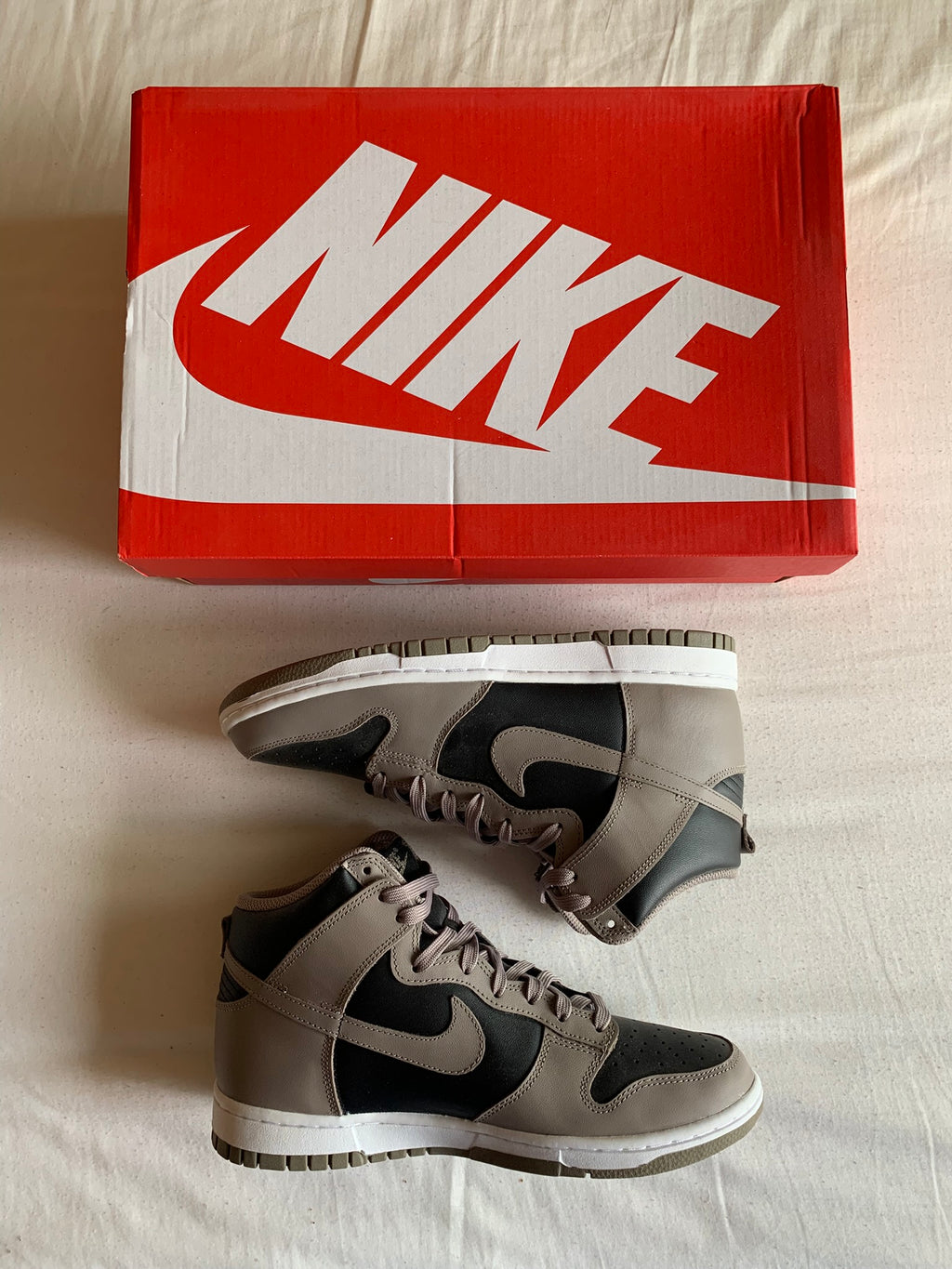 Nike Dunk High W "Moon Fossil"