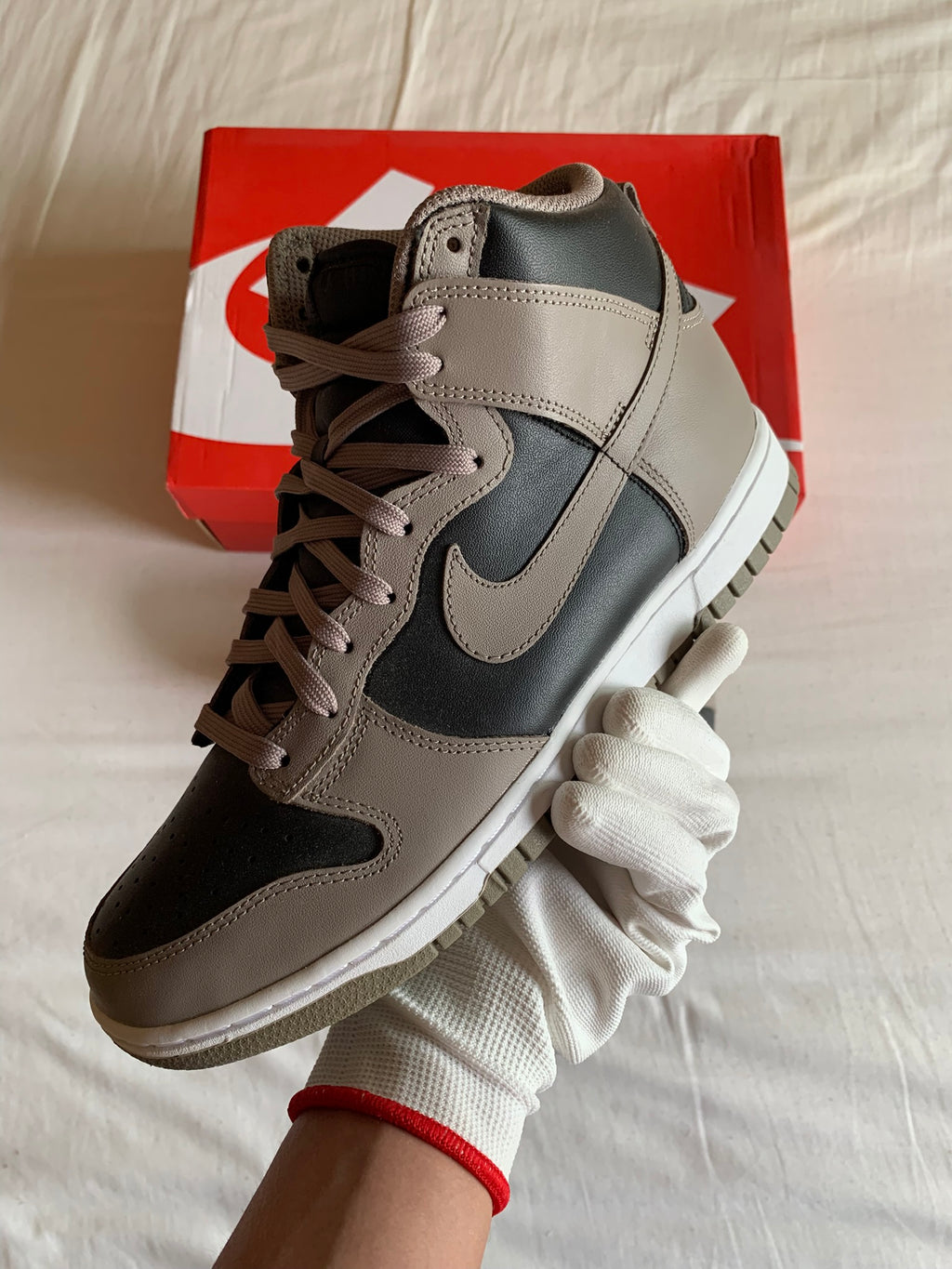 Nike Dunk High W "Moon Fossil"