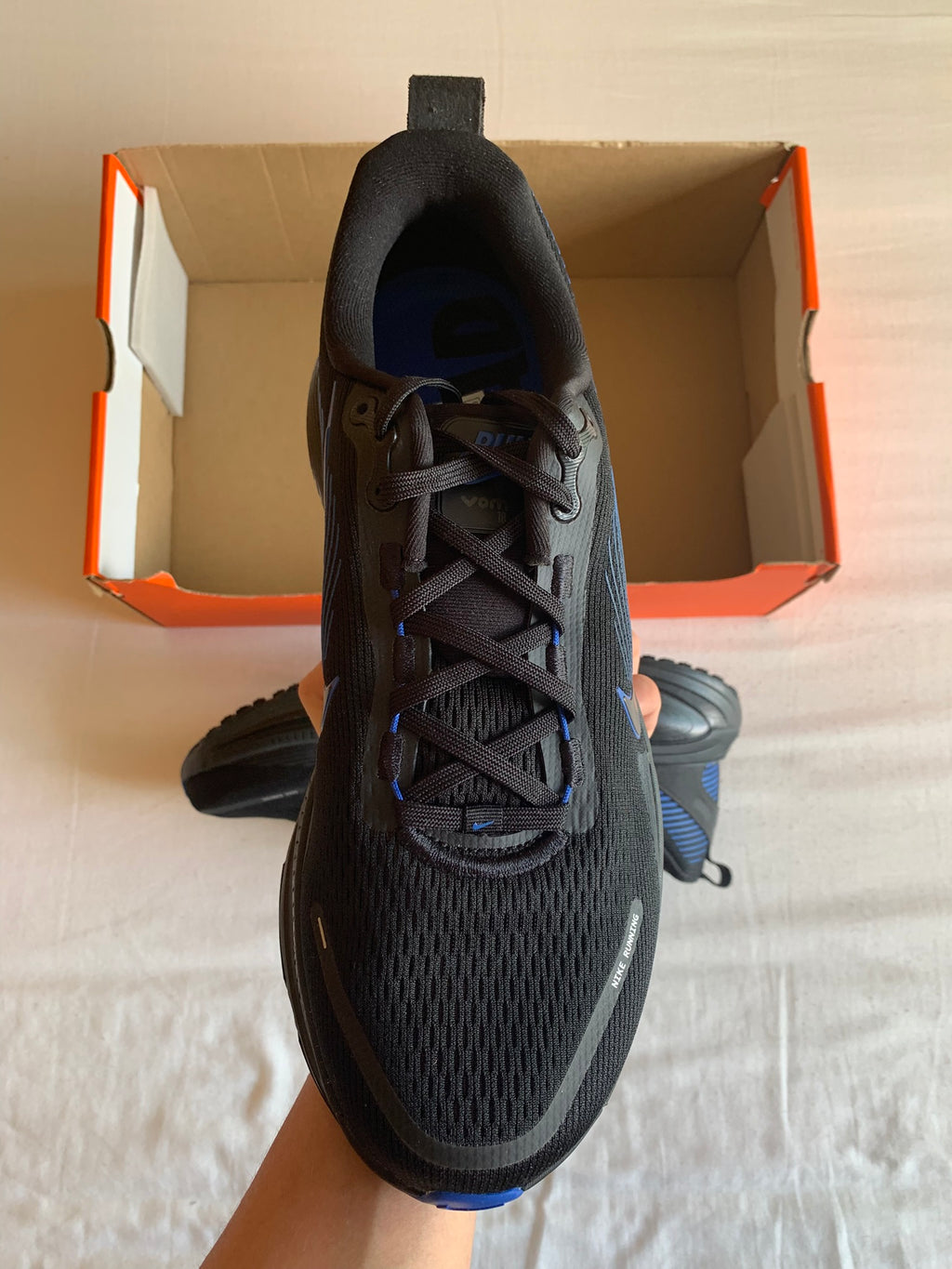 Nike Vomero 18 "Black Game Royal"