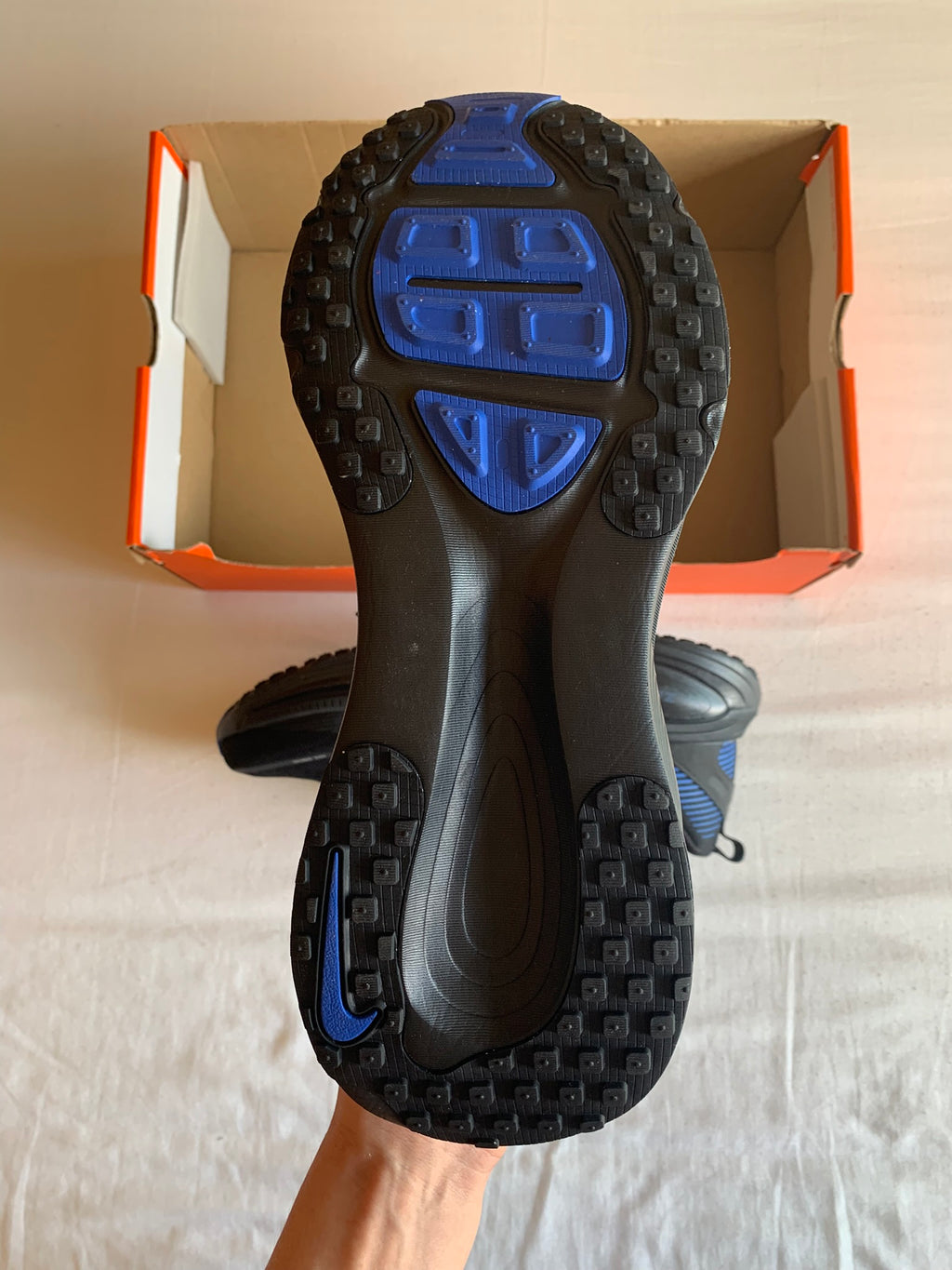 Nike Vomero 18 "Black Game Royal"