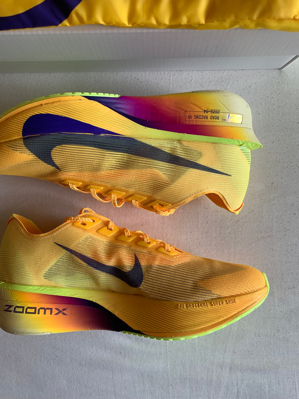 Nike Vaporfly 4 W "Citron Pulse Indigo Burst"