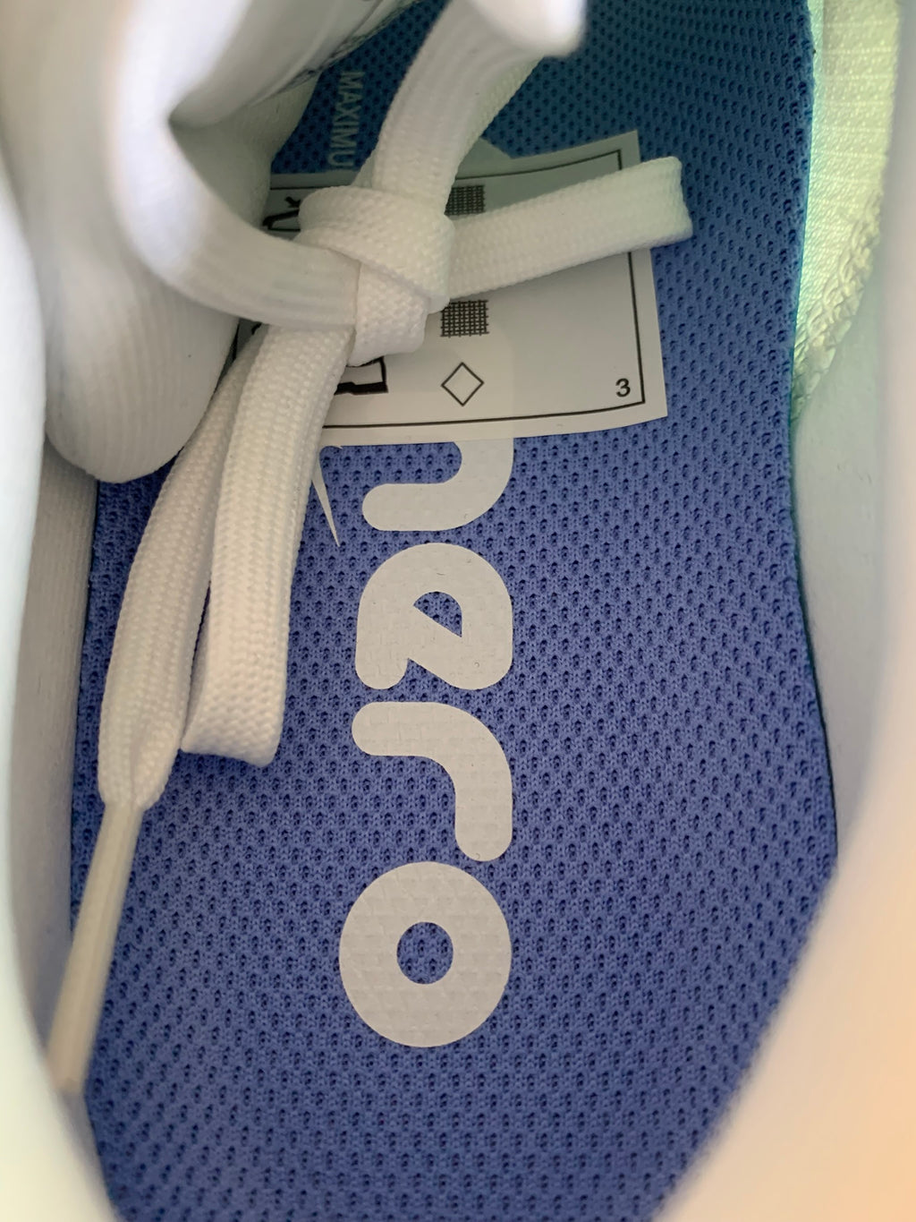 Nike Vomero 18 W "Blue Barely"