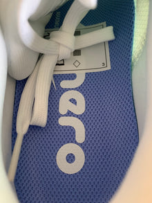 Nike Vomero 18 W "Blue Barely"
