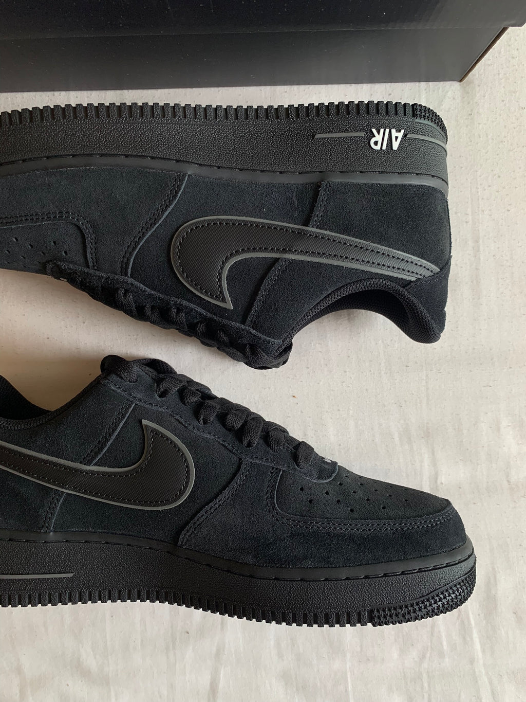 Nike Air Force 1 '07 LV8 "Black Iron Grey"